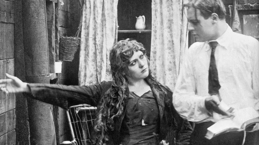 Mary Pickford as Tess Skinner in Tess of the Storm Country (1914)
